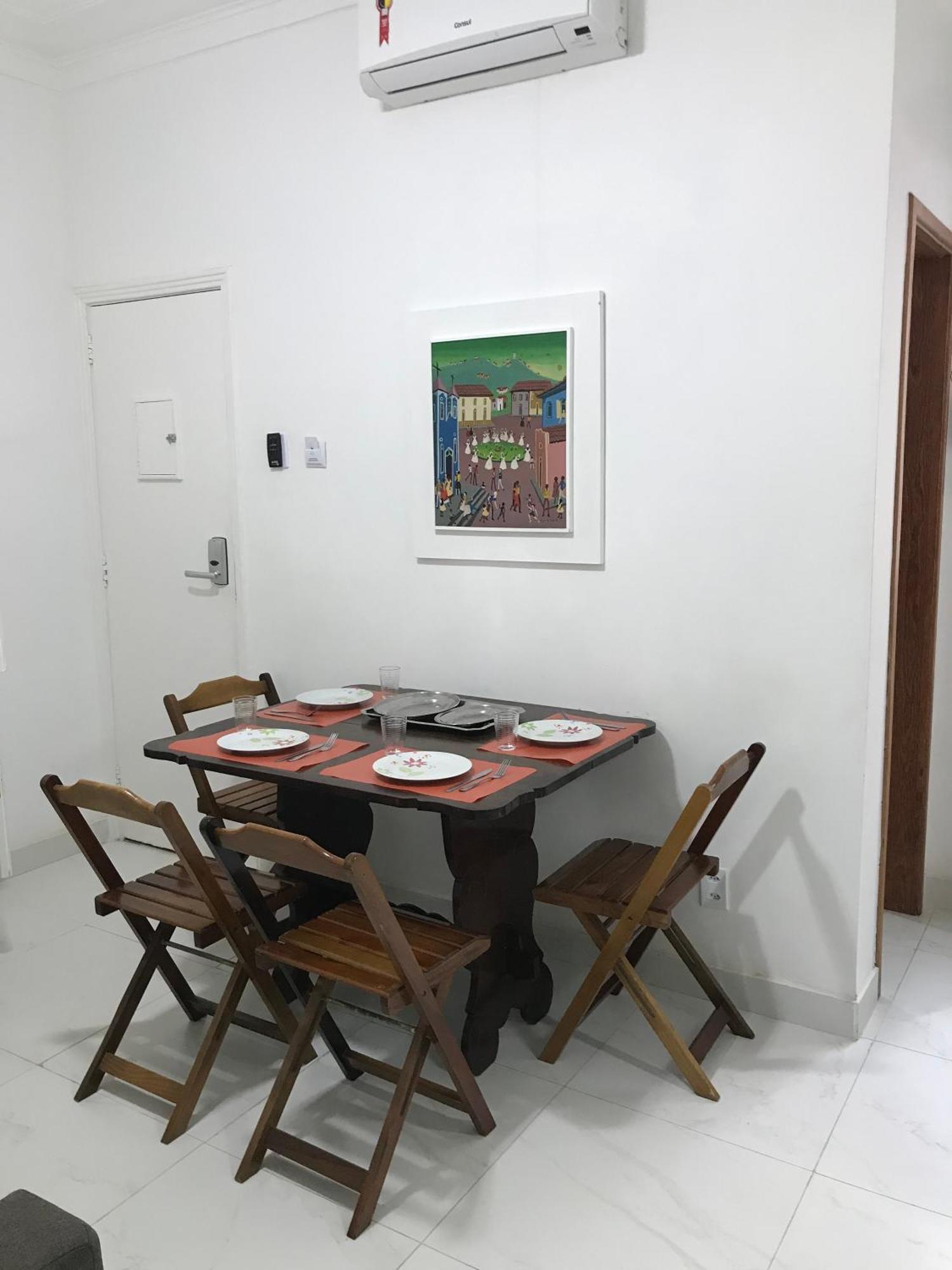 Copacabana Quadra Da Praia, 2 Quartos E Sala - No Posto 6 Apartamento *