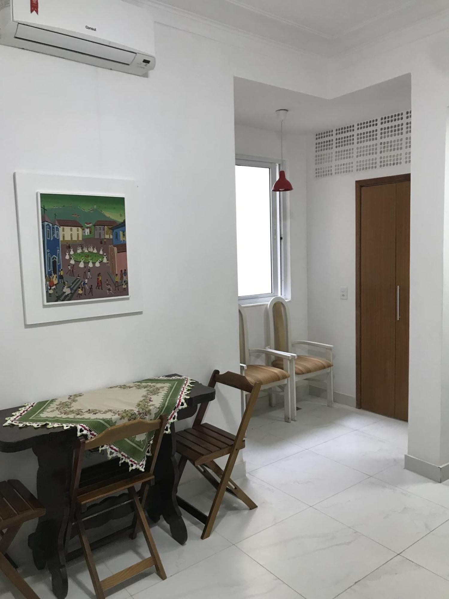 Apartamento Copacabana Quadra Da Praia, 2 Quartos E Sala - No Posto 6 *